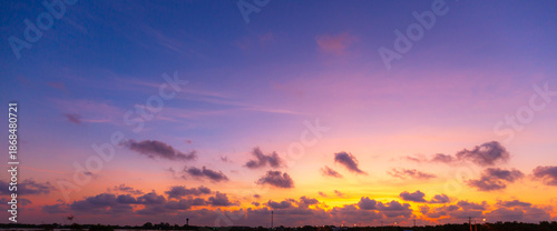 Canvas Print Vibrant Panoramic Sunset Sky with Dramatic Pink and Orange Clouds,A breathtaking