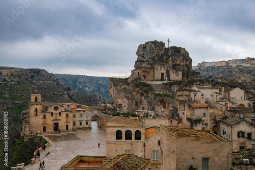 Tableau sur toile View of the ancient town of Matera (Sassi di Matera), Basilicata, Italy