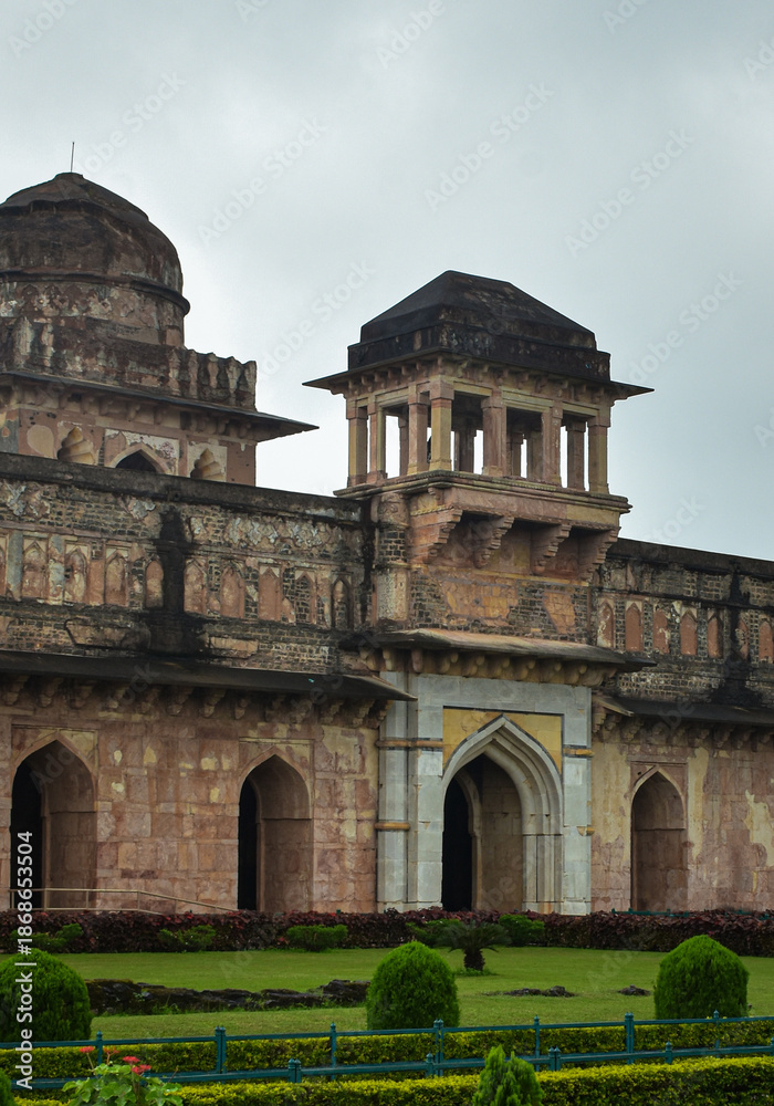 Fototapeta premium ahaz Mahal, Also known as the Ship Palace, located in Mandu