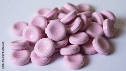 Εκτύπωση καμβά Detailed View Of Pink Gemstone, Extreme Closeup Emphasizing Pink Gloss And Matte