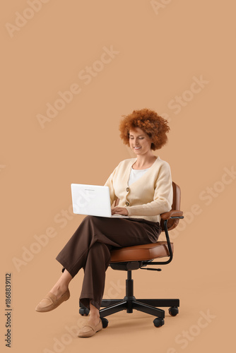 Smiling young woman with cu...