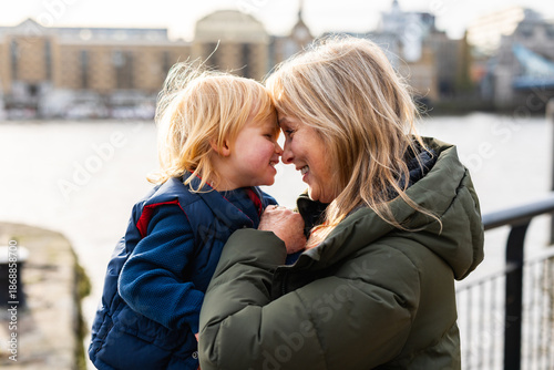Foto Grandmother and child sharing affectionate moment outdoors in London