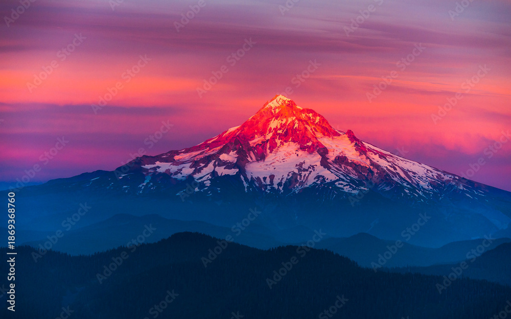 Fototapeta premium Golden Hour Outdoor 4K Landscape | Sunset View