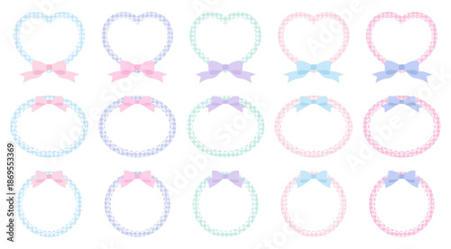 リボンがついたかわいいレースフレームのベクターイラストセット。ハート、飾り、ギンガムチェック