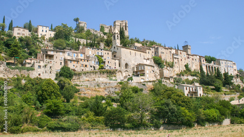 Photos Montbrun-les-Bains est une commune française située dans le département de la Drôme en région Auvergne-Rhône-Alpes