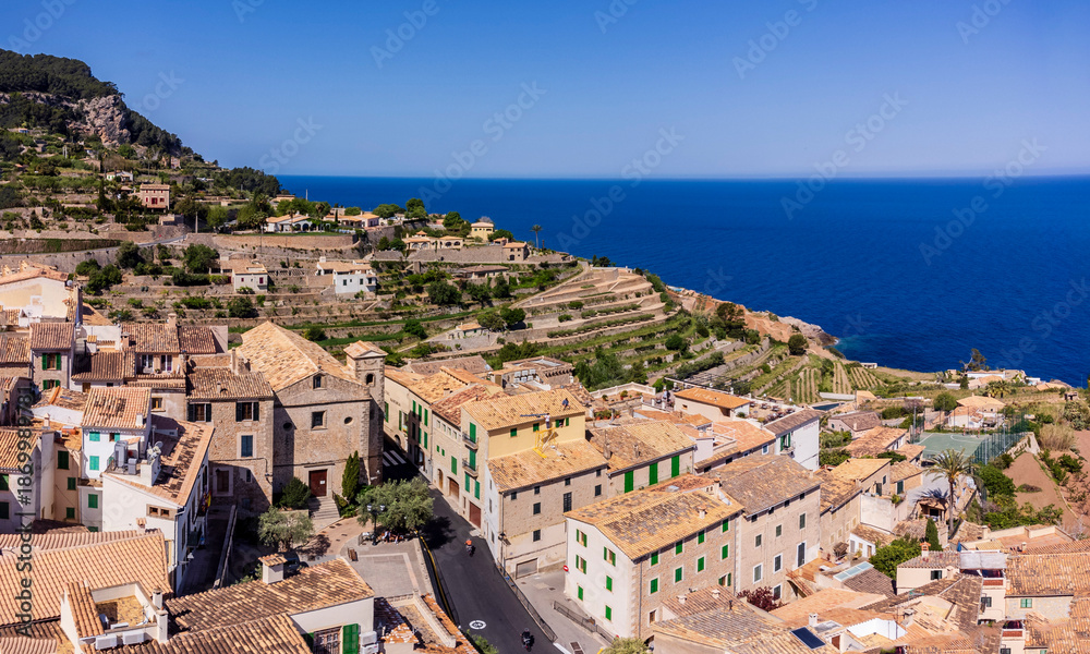 Obraz premium typical houses in the village, Banyalbufar, Natural area of the Serra de Tramuntana., Majorca, Balearic Islands, Spain