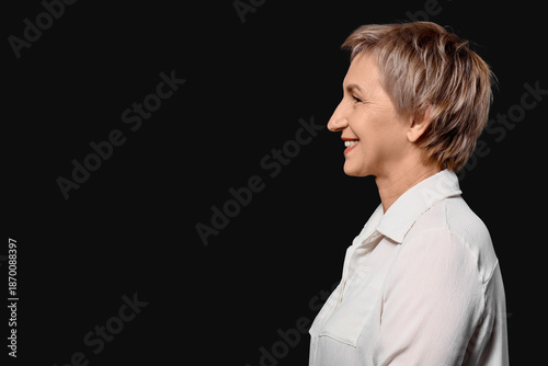 Blonde mature woman with sh...