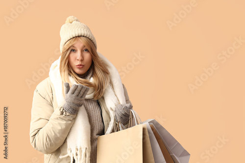 Beautiful woman in winter c...