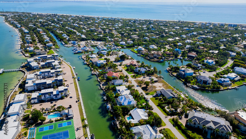 Foto Vacation homes on canals in sanibel island florida