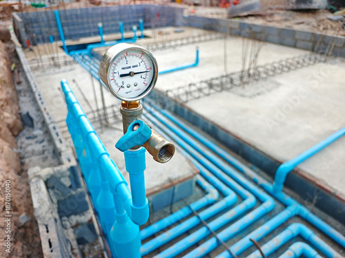 Pressure testing in swimming pool piping systems. Swimming pool construction.