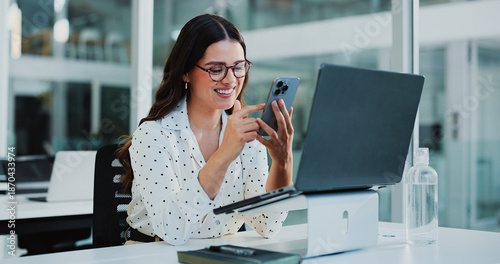 Photos Business woman, phone and smile with break, laptop and messages as accountant in office