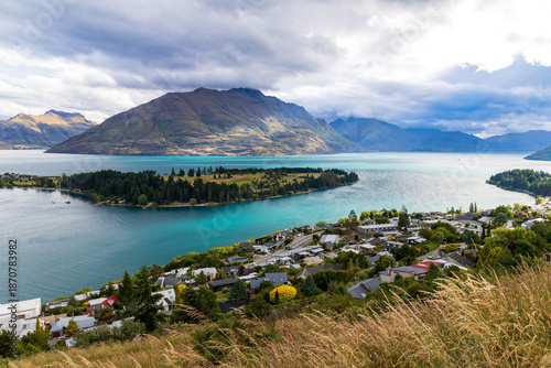Queenstown and Lake Wakatipu Scenic Views, New Zealand