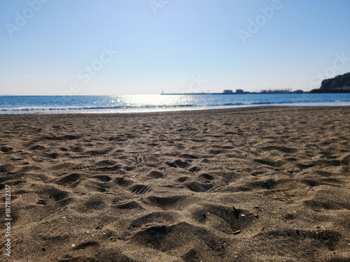 Cuadro en lienzo 江の島　片瀬東浜海岸の砂浜と海