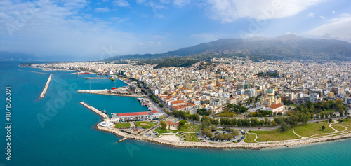 Фотография Panorama of Patras City, Greece
A wide panoramic view of Patras, Greece, showcasing its coastal landscape, vibrant cityscape, and the beautiful Gulf of Patras