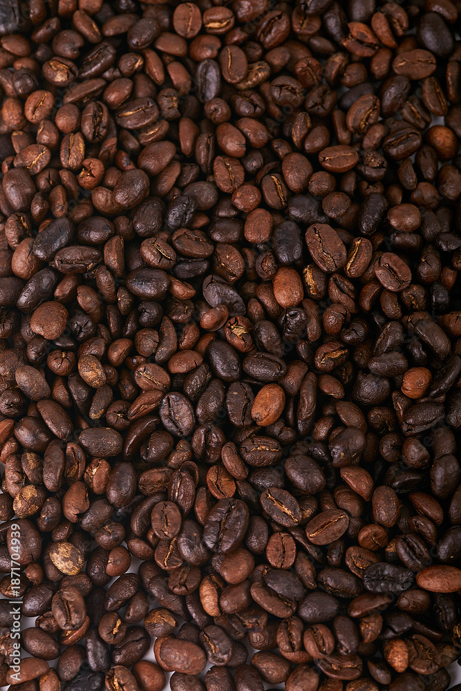 Fototapeta premium Roasted Coffee Beans Raw Beverage Ingredient Closeup