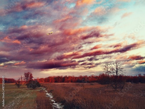 Winterabend mit dramatischen Wolken