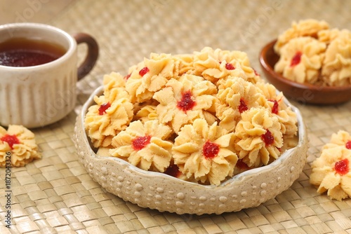 Tableau sur toile Semprit mawar or biskut semperit dahlia are a traditional cake popular during Eid Al Fitr