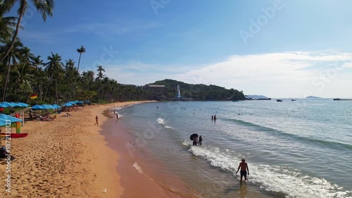 Wallpaper Mural Islands and beaches in the Philippines. With turquoise waters and golden sands surrounded by green mountains . Torontodigital.ca