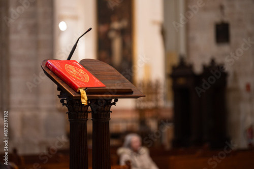 Obraz na plátně Holy Scripture Bible on the lectern in  cathedral la Seu in VALENCIA, SPAIN