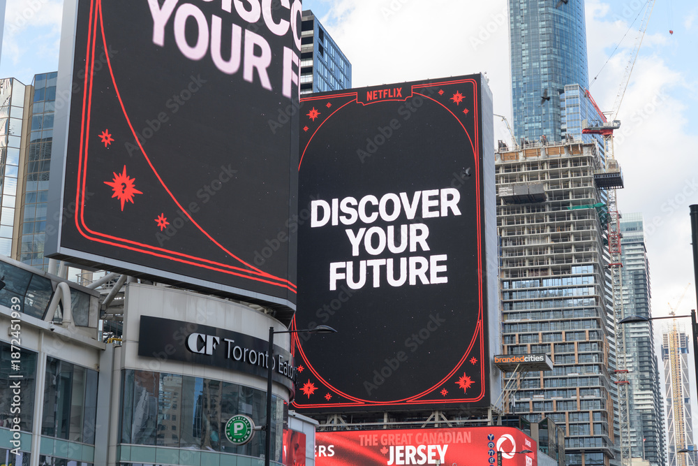 Obraz premium Netflix digital advertising at Sankofa Square, Toronto (Discover your future)