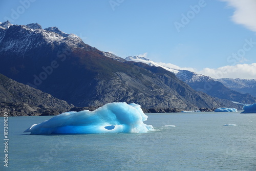 Foto Blue Icebergs near Upsala Glacier, Patagonia, Argentina