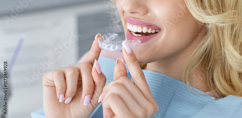 Schilderij op canvas Banner for invisalign orthodontics, modern dentistry concept
