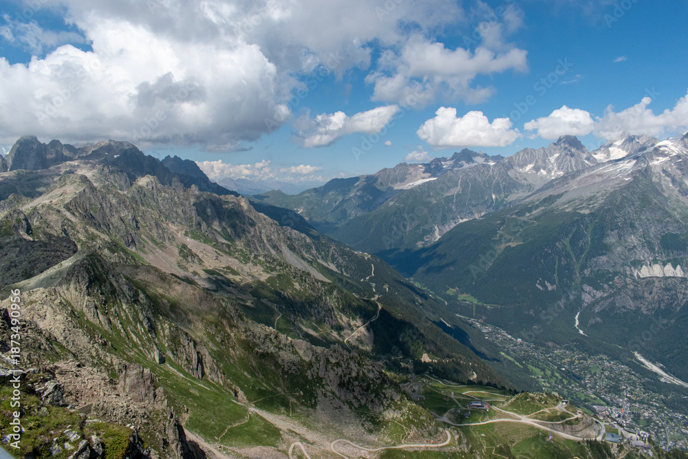 Naklejka premium hiking in the mountains scenic view