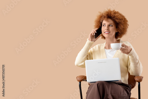Redhead female freelancer w...