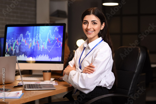 Female business analyst in ...
