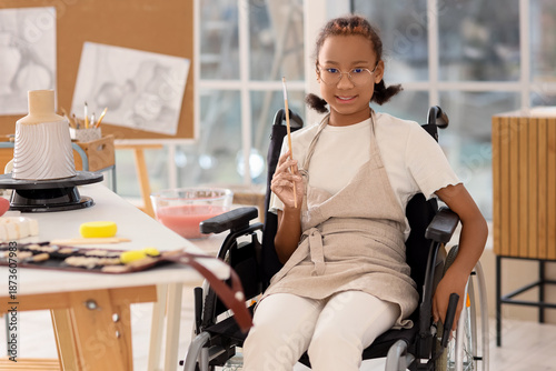 Teenage African-American sc...