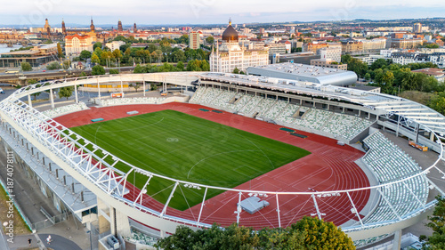 Dresden Sachsen Frauenkirche Schloss Elbe Deutschland Brücke Kathetrale Sommer Blumen Blauer Himmel Germany Heinz Steyer Stadion Fürstenzug Yenidze