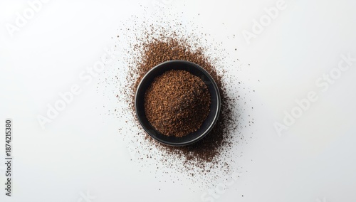 Black pepper grounds in a b...