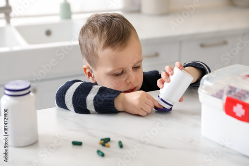 Billede på lærred Child safety at home