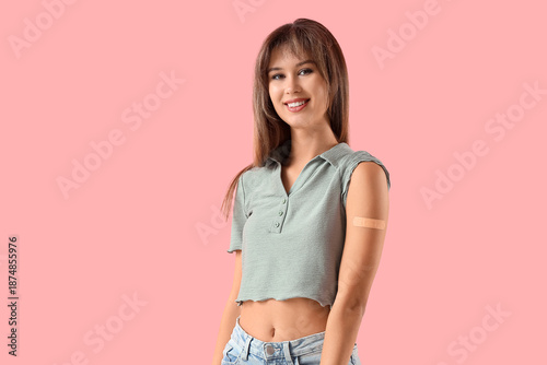 Young woman with medical pa...