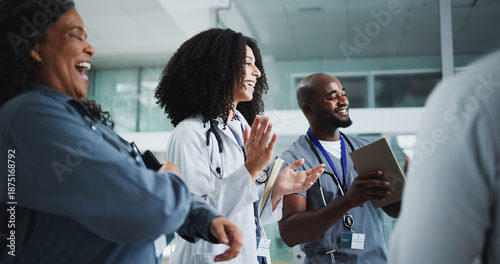 Quadro em tela Happy, doctor or people in hospital with applause, medical breakthrough, success and patient recovery