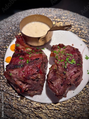 pavé de boeuf en sauce