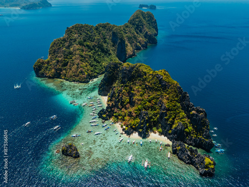 Wallpaper Mural aerial view of El Nido, Philippines, featuring emerald lagoons, limestone karst islands, and vibrant tropical waters Torontodigital.ca