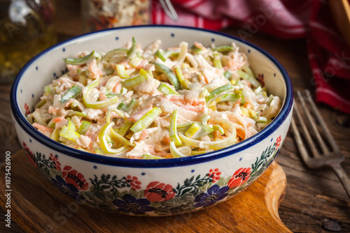 Salad with leek, carrots and apples.