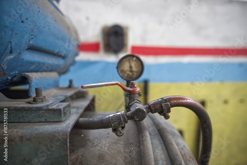 Traditional Auto Repair Shop with a wide range of parts