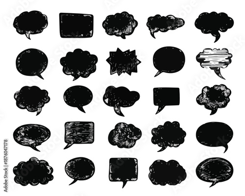 Colección de burbujas de diálogo y bocadillos de cómic dibujados a mano, con estilo de trazos de lápiz sobre fondo transparente.