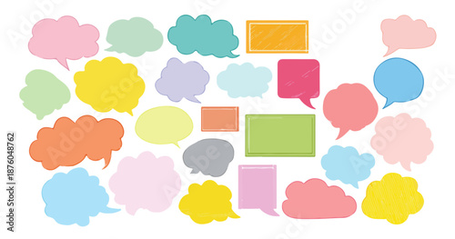 カラフルな吹き出しアイコンのセット。コミュニケーション、メッセージ、アイデアの概念を表すベクターイラスト。