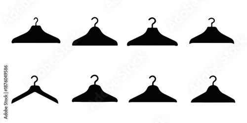 様々な形状の黒いハンガーのベクターイラスト集。クローゼットや整理整頓の概念。