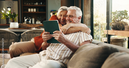 Cuadro en lienzo Hug, tablet and senior couple on sofa excited for good news, winning and website in home