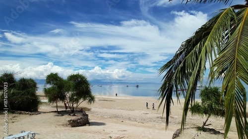 Wallpaper Mural Beautiful Beach from above Torontodigital.ca