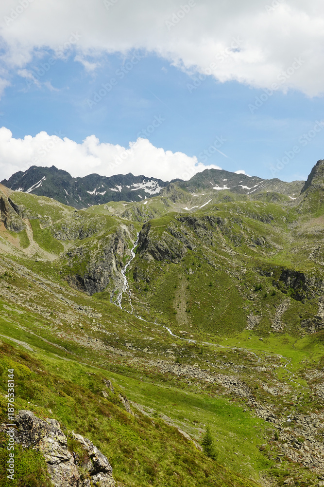 Fototapeta premium The panorama of the Lechtal Alps, Sankt Anton, Austria 