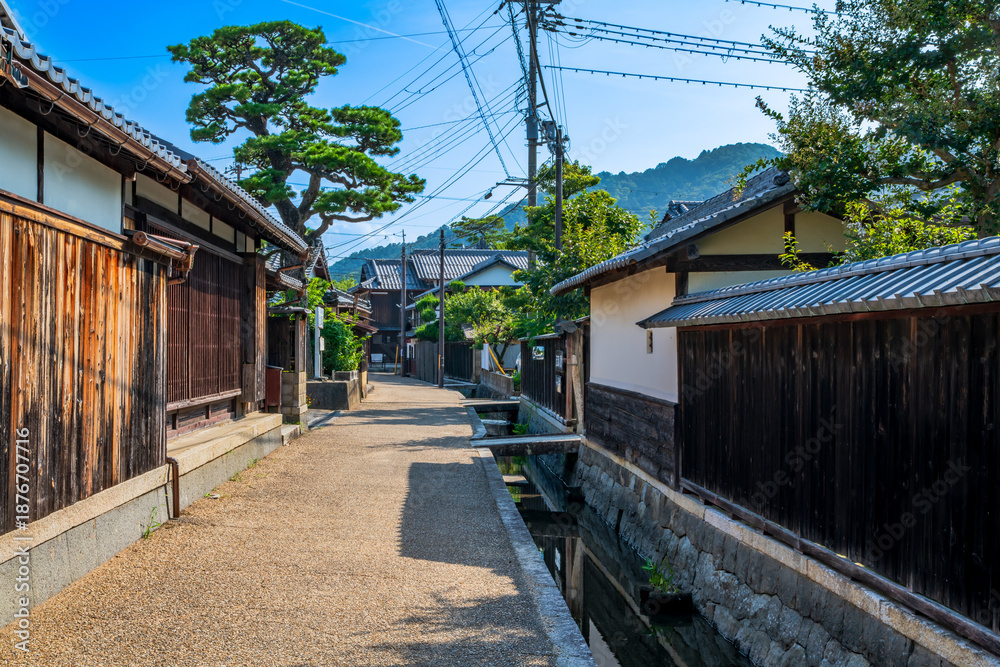 Obraz premium 滋賀県 東近江市 五個荘金堂の町並み