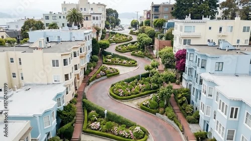 Lombard Street San Francisco: Famous Crooked Road with Cars and Greenery