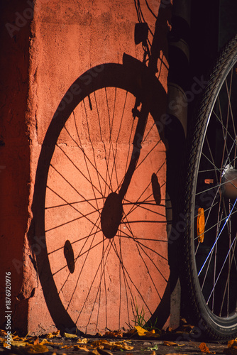 Fahrrad in der tiefstehenden Abendsonne