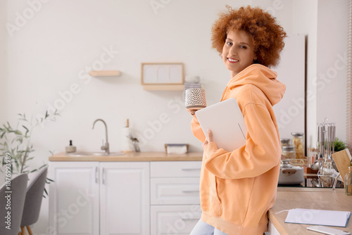 Redhead female freelancer w...