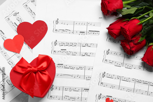 Rose flowers with gift box ...